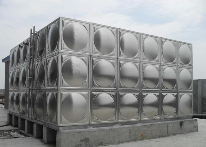 不銹鋼水箱是選方的好還是圓的好？